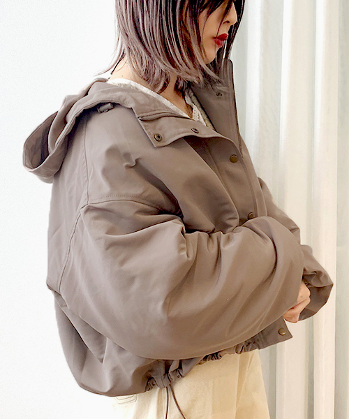 apres jour（アプレジュール）の「ボアライナー付き袖ボリューム2WAYマウンテンパーカー【ZOZOTOWN限定アイテム】19AW★（マウンテンパーカー・レディース・ブラック/ベージュ/アイボリー/モカ・フリー）」の15枚目の写真