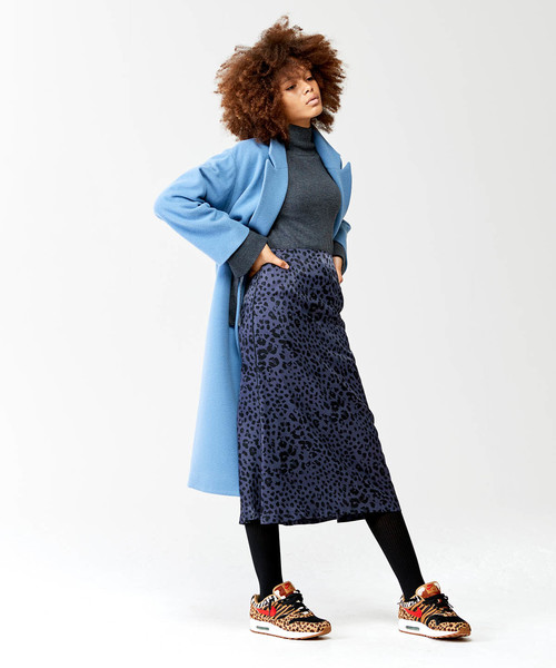 TRUNO by NOISE MAKER(トルノバイノイズメーカー)の「サイドパイピングレオパードスカート(スカート)」|ネイビー