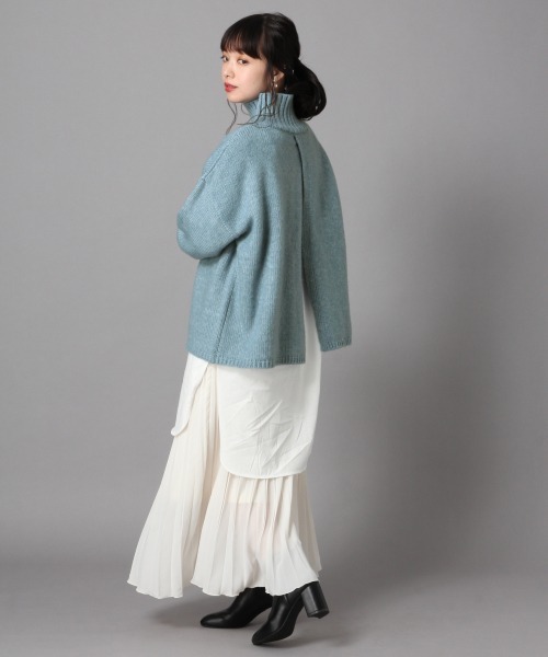 LOWRYS FARM(ローリーズファーム)の「カサネスリットプルオーバー 863205(ニット/セーター・レディース・アイボリー/グレー/ブラウン/ブルー・FREE)」の6枚目の写真