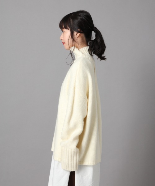 LOWRYS FARM(ローリーズファーム)の「カサネスリットプルオーバー 863205(ニット/セーター・レディース・アイボリー/グレー/ブラウン/ブルー・FREE)」の7枚目の写真