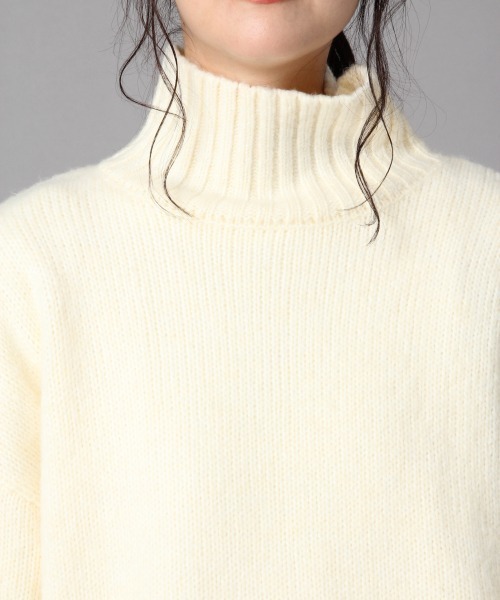 LOWRYS FARM(ローリーズファーム)の「カサネスリットプルオーバー 863205(ニット/セーター・レディース・アイボリー/グレー/ブラウン/ブルー・FREE)」の9枚目の写真