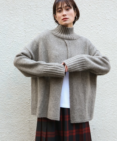 LOWRYS FARM(ローリーズファーム)の「カサネスリットプルオーバー 863205(ニット/セーター・レディース・アイボリー/グレー/ブラウン/ブルー・FREE)」の15枚目の写真