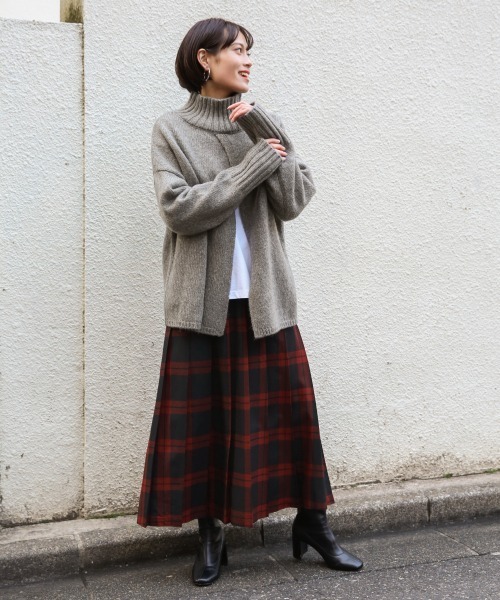 LOWRYS FARM(ローリーズファーム)の「カサネスリットプルオーバー 863205(ニット/セーター・レディース・アイボリー/グレー/ブラウン/ブルー・FREE)」の16枚目の写真