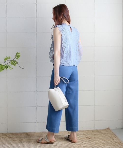 Bou Jeloud（ブージュルード）の「レースライン ノースリーブスタンドカラー切替シャツブラウス（シャツ/ブラウス・レディース・ライトブルー/ブラック/ベージュ・FREE）」の7枚目の写真