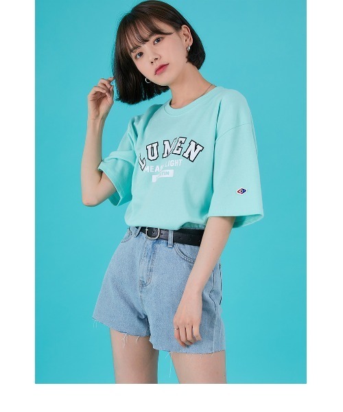 ACOVER(オコボ)の「『ACOVER』FRONT LUMEN LOGO T-SHIRTS/フロントカレッジデザインロゴクルーネック半袖TEEシャツ/カットソー(Tシャツ/カットソー・レディース・ホワイト/ブルー/ライトグリーン・MEDIUM/LARGE)」の9枚目の写真