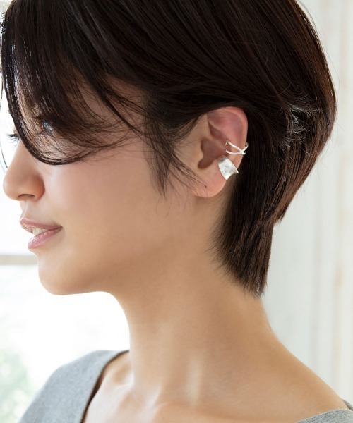 colleca la（コレカラ）の「クロスイヤーカフセット（イヤーカフ・レディース・ゴールド/シルバー・ﾌﾘ-）」の4枚目の写真
