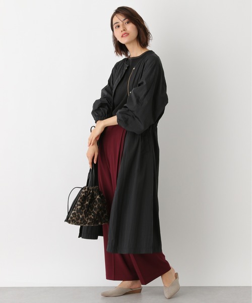 LEPSIM（レプシィム）の「ナイロンノーカラーロングマンパ　892098（マウンテンパーカー・レディース・ブラック/ベージュ/カーキ・FREE）」の4枚目の写真