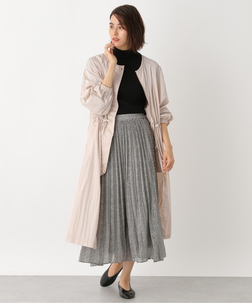 LEPSIM（レプシィム）の「ナイロンノーカラーロングマンパ　892098（マウンテンパーカー・レディース・ブラック/ベージュ/カーキ・FREE）」の11枚目の写真