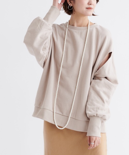 DouDou（ドゥドゥ）の「【WEB限定】デザインスリーブスウェット（Tシャツ/カットソー・レディース・ブラック/オフホワイト/グレイッシュベージュ・FREE）」の3枚目の写真