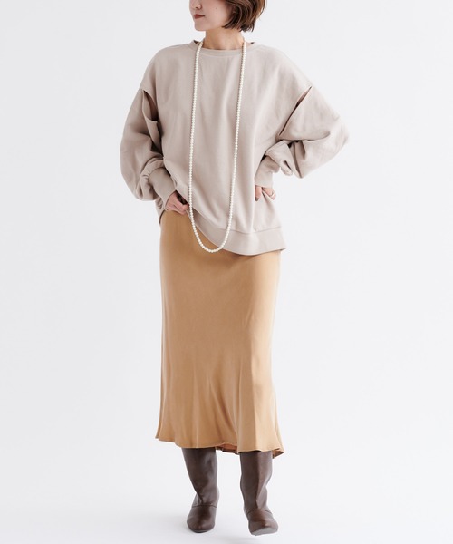 DouDou（ドゥドゥ）の「【WEB限定】デザインスリーブスウェット（Tシャツ/カットソー・レディース・ブラック/オフホワイト/グレイッシュベージュ・FREE）」の7枚目の写真