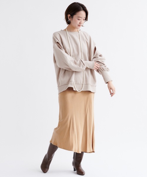 DouDou（ドゥドゥ）の「【WEB限定】デザインスリーブスウェット（Tシャツ/カットソー・レディース・ブラック/オフホワイト/グレイッシュベージュ・FREE）」の10枚目の写真