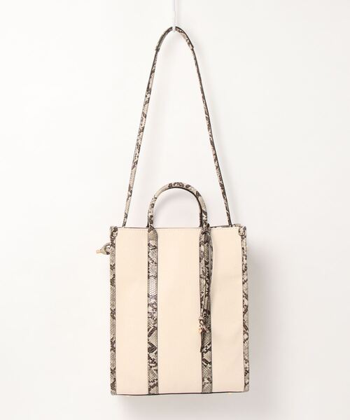 cache cache(カシュ カシュ)の「カシュカシュ cachecache / 縦型スマートトートバッグ(トートバッグ・レディース・パイソン/ブラウン系その他/パープル/ブラック/ライトグレー/ベージュ系その他/サックスブルー/ホワイト系その他・FREE)」の17枚目の写真