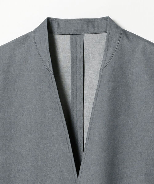 International Gallery BEAMS（インターナショナルギャラリービームス）の「IG / ノーカラー ライトデニム イージージャケット（ノーカラージャケット・メンズ・グレー/インディゴブルー・MEDIUM）」の4枚目の写真