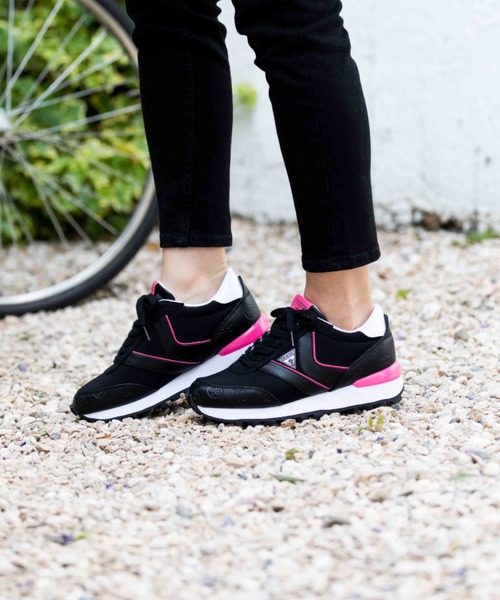 Guess（ゲス）の「【GUESS】ゲスヨーロッパモデル gwSAMSIN-B スニーカー/靴（スニーカー・レディース・ブラック/ピンク・US6/US7/US8/US5）」の10枚目の写真