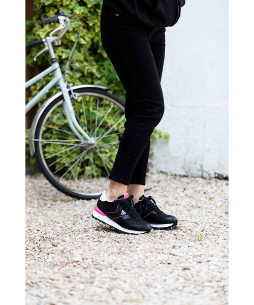 Guess（ゲス）の「【GUESS】ゲスヨーロッパモデル gwSAMSIN-B スニーカー/靴（スニーカー・レディース・ブラック/ピンク・US6/US7/US8/US5）」の11枚目の写真