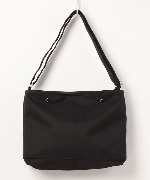 anello（アネロ）の「【anello】10ポケットショルダー（ショルダーバッグ・レディース・ブラック/カーキブラウン・ONE SIZE）」の2枚目の写真