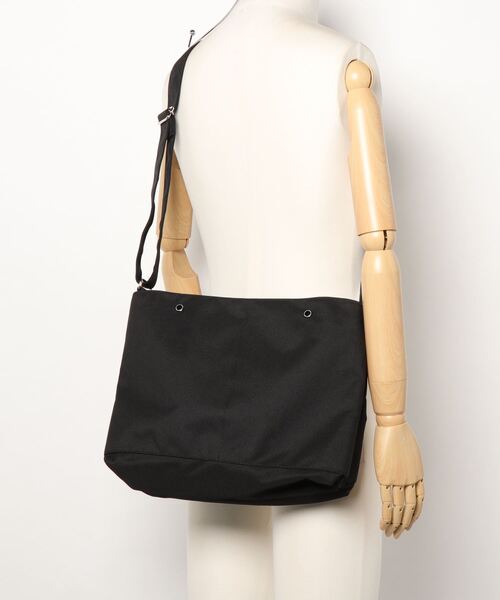 anello（アネロ）の「【anello】10ポケットショルダー（ショルダーバッグ・レディース・ブラック/カーキブラウン・ONE SIZE）」の8枚目の写真