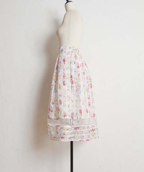 tocco closet（トッコ クローゼット）の「シアーストライプ