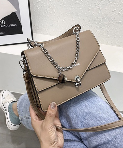 Passion(パッション)の「2WAYショルダーバッグ(ショルダーバッグ・レディース・グリーン/ブラック/ホワイト/イエロー/ピンク/レッド/モカ/グリーン系その他/ピンク系その他/ブルー/ブラック系その他/ホワイト系その他/ブラウン/ベージュ/ダークブラウン・FREE)」の7枚目の写真