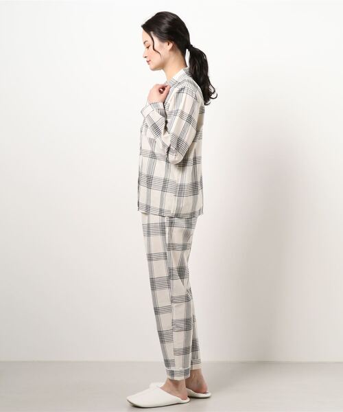 AMAIL(アマイル)の「HOPPY late pajamas ladys(ルームウェア/パジャマ・レディース・ホワイト・FREE)」の4枚目の写真