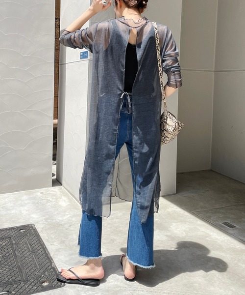 CAPRICIEUX LE'MAGE（カプリシューレマージュ）の「チュール後ろ開きワンピース（ワンピース・レディース・ネイビー/イエロー・FREE）」の2枚目の写真