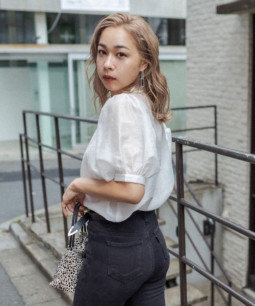 RASVOA（ラスボア）の「ボリューム袖バンドカラーシャツ（シャツ/ブラウス・レディース・ブラック/オフホワイト/ブルー・FREE）」の19枚目の写真