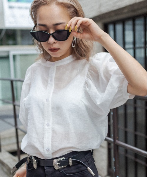 RASVOA（ラスボア）の「ボリューム袖バンドカラーシャツ（シャツ/ブラウス・レディース・ブラック/オフホワイト/ブルー・FREE）」の11枚目の写真