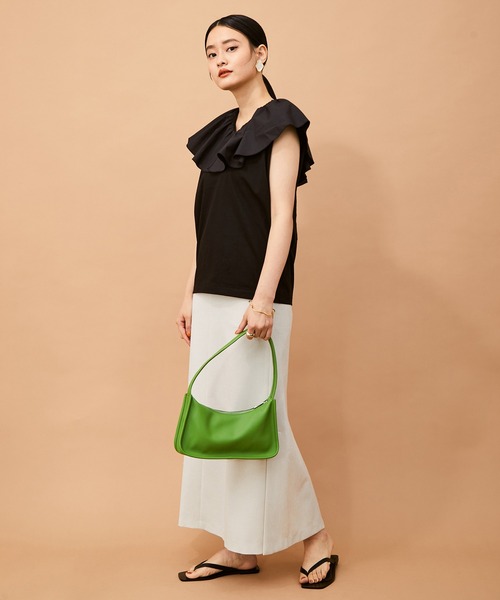 ADAM ET ROPE'（アダムエロペ）の「ビッグフリルカラーTEE（Tシャツ/カットソー・レディース・ホワイト/ブラック・FREE）」の15枚目の写真