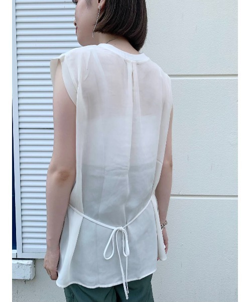 ITEMS URBANRESEARCH(アイテムズ アーバンリサーチ)の「異素材ドッキングチュニック(Tシャツ/カットソー・レディース・ブラック/ミント/オフホワイト・FREE)」の1枚目の写真