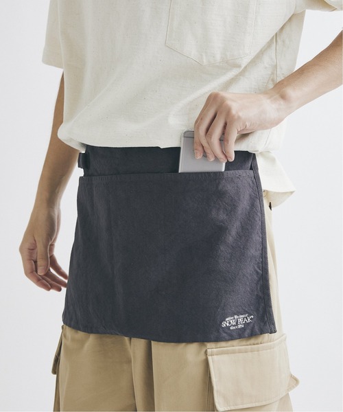 Snow Peak(スノーピーク)の「【Snow Peak×JOURNAL STANDARD】別注 リサイクルコットン エプロン(エプロン・メンズ・ブラック/イエロー/ナチュラル・FREE)」の2枚目の写真