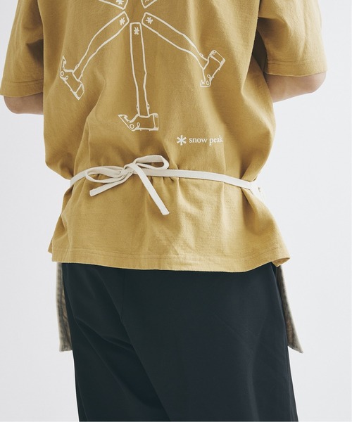 Snow Peak(スノーピーク)の「【Snow Peak×JOURNAL STANDARD】別注 リサイクルコットン エプロン(エプロン・メンズ・ブラック/イエロー/ナチュラル・FREE)」の7枚目の写真