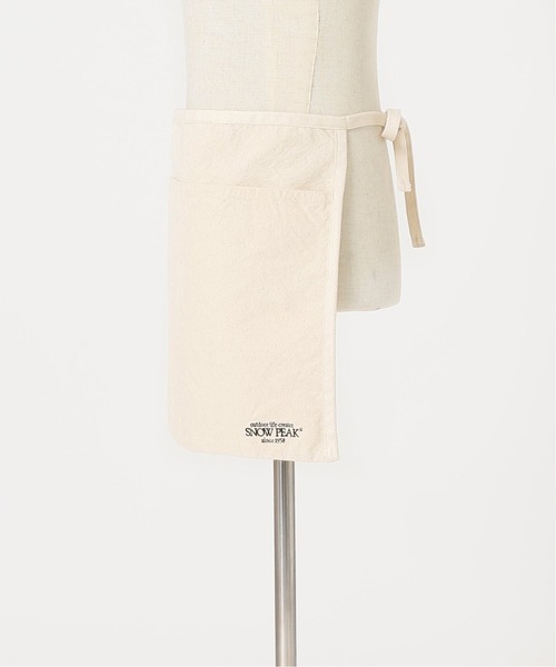 Snow Peak(スノーピーク)の「【Snow Peak×JOURNAL STANDARD】別注 リサイクルコットン エプロン(エプロン・メンズ・ブラック/イエロー/ナチュラル・FREE)」の21枚目の写真