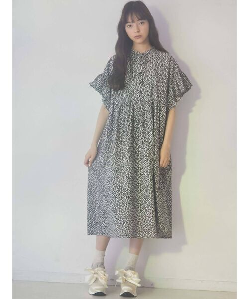 merry jenny（メリージェニー）の「フリルスリーブルーズワンピース（ワンピース・レディース・ブラック/レッド・FREE）」の2枚目の写真