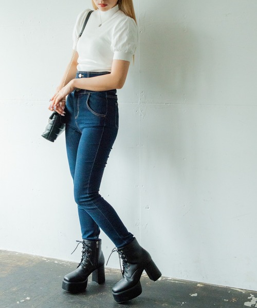 WEGO（ウィゴー）の「WEGO/【ZOZOTOWN＆一部店限定】ハイネックパフスリーブセーター（ニット/セーター・レディース・ブルー/ベージュ/ブラック/ホワイト・FREE）」の19枚目の写真