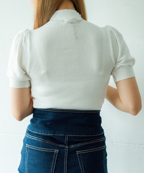 WEGO（ウィゴー）の「WEGO/【ZOZOTOWN＆一部店限定】ハイネックパフスリーブセーター（ニット/セーター・レディース・ブルー/ベージュ/ブラック/ホワイト・FREE）」の22枚目の写真