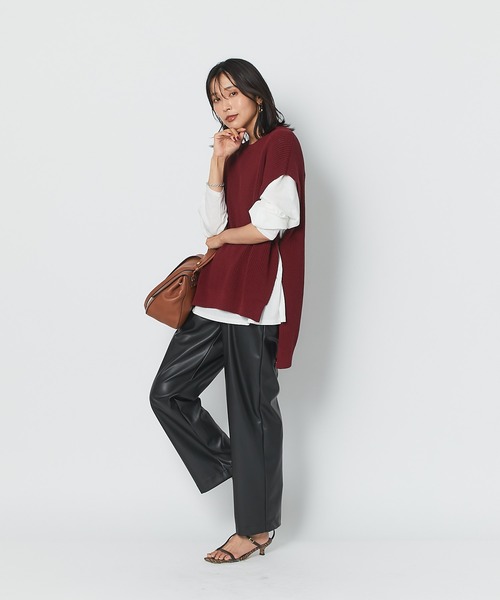 RIVE DROITE（リヴドロワ）の「抜け感のあるレイヤードスタイルが完成する　片畦ワイドベスト（ベスト・レディース・ネイビー/バーガンディー・FREE）」の10枚目の写真