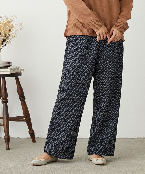 NICOLE white(ニコルホワイト)の「ダマスク柄ジャガードパンツ(その他パンツ・レディース・ベージュ系/ブラウン系/ブルー系・FREE)」の3枚目の写真