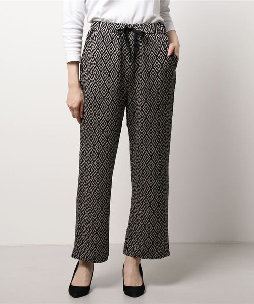 NICOLE white(ニコルホワイト)の「ダマスク柄ジャガードパンツ(その他パンツ・レディース・ベージュ系/ブラウン系/ブルー系・FREE)」の14枚目の写真