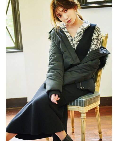 RESEXXY（リゼクシー）の「バイカラーパターンボリュームシャツ（シャツ/ブラウス・レディース・ブラック/ベージュ/キャメル・FREE）」の4枚目の写真