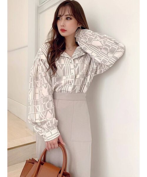 RESEXXY（リゼクシー）の「バイカラーパターンボリュームシャツ（シャツ/ブラウス・レディース・ブラック/ベージュ/キャメル・FREE）」の16枚目の写真