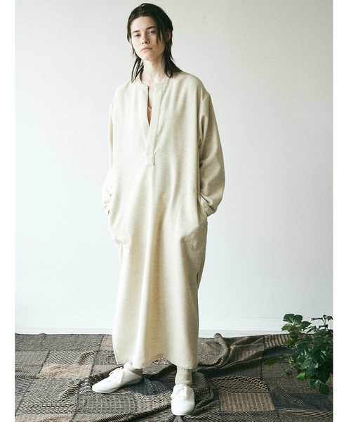 UNFIL（アンフィル）の「【unfil】カフタンドレス WOMEN（ワンピース・レディース・ベージュ/ダークグレー・0）」の5枚目の写真