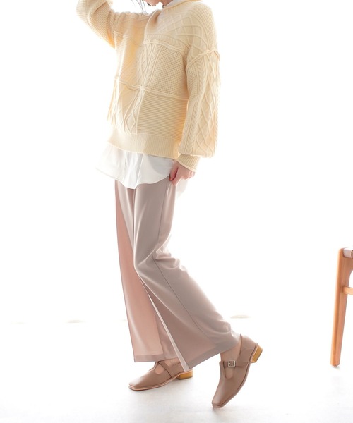 AmiAmi（アミアミ）の「Tストラップローファー（ローファー・レディース・ブラック/ブラウン/ピンク/アイボリー・L/LL/M/S）」の5枚目の写真