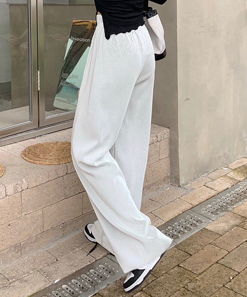 c.u.l(シーユーエル)の「【c.u.l:w】ハイウエストルーズパンツ culw102(スラックス・レディース・ホワイト/ブラック/ブラウン・FREE)」の6枚目の写真