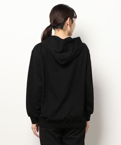 reca（レカ）の「筆記体刺繍パーカー（パーカー・レディース・ブラック/アイボリー/モカ・FREE）」の5枚目の写真