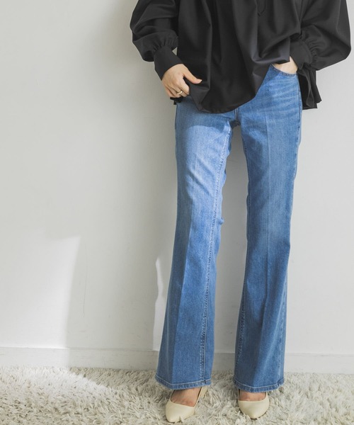 SOMETHING（サムシング）の「SOMETHING　LISA FLARE（デニムパンツ・レディース・ライトブルー/ブラック/ブラウン/ブルー系その他・27/28）」の18枚目の写真