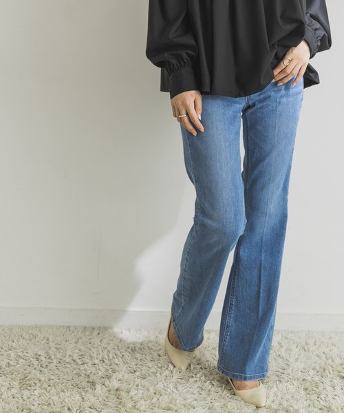 SOMETHING（サムシング）の「SOMETHING　LISA FLARE（デニムパンツ・レディース・ライトブルー/ブラック/ブラウン/ブルー系その他・27/28）」の12枚目の写真