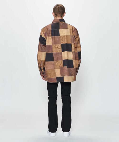 ANDERSSON BELL(アンダースンベル)の「<Andersson Bell> LTR PATCHWORK PRINT SHIRT/シャツ(シャツ/ブラウス・メンズ・ダークブラウン・M/L)」の2枚目の写真