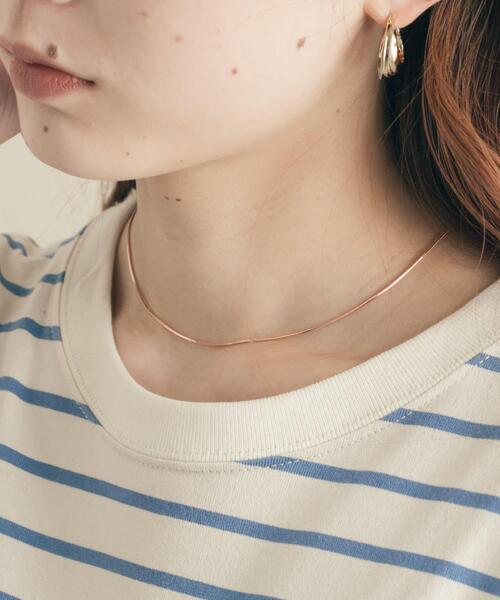 SMELLY（スメリー）の「シンプルスネークチェーンネックレス（ネックレス・レディース・シルバー/ゴールド/ピンク系その他・-）」の2枚目の写真