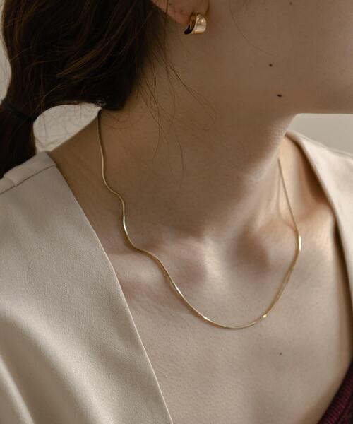 SMELLY（スメリー）の「シンプルスネークチェーンネックレス（ネックレス・レディース・シルバー/ゴールド/ピンク系その他・-）」の7枚目の写真