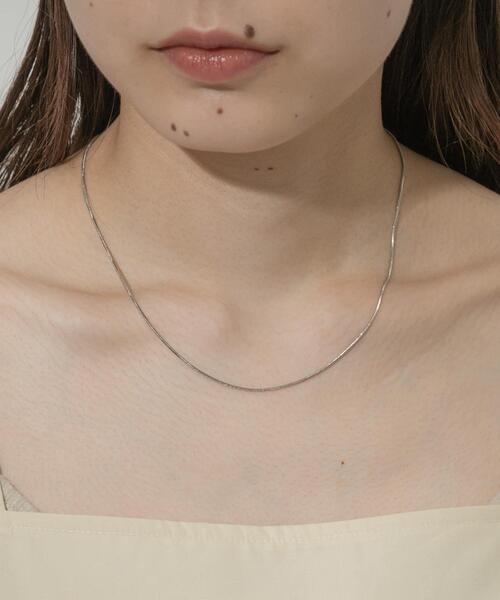 SMELLY（スメリー）の「シンプルスネークチェーンネックレス（ネックレス・レディース・シルバー/ゴールド/ピンク系その他・-）」の13枚目の写真